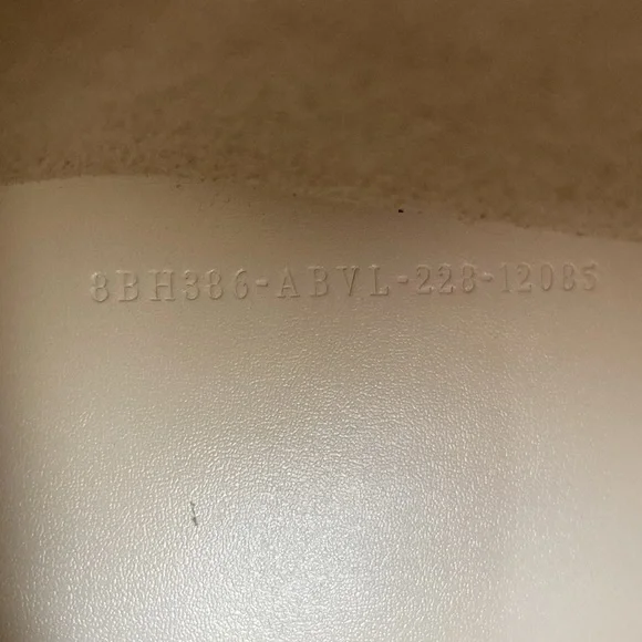 FENDI Sunshine Medium White Leather Shopper - Picture 16 of 16